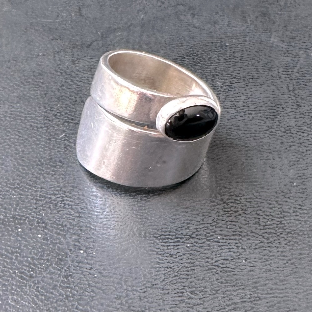*Retired* Silpada black onyx ring